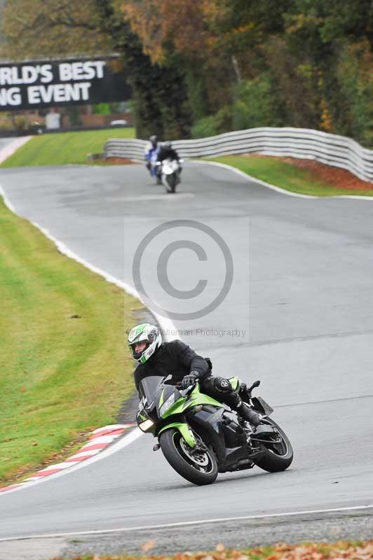 Motorcycle action photographs;Trackday digital images;event digital images;eventdigitalimages;no limits trackday;oulton park;oulton park circuit cheshire;oulton park photographs;peter wileman photography;trackday;trackday photos