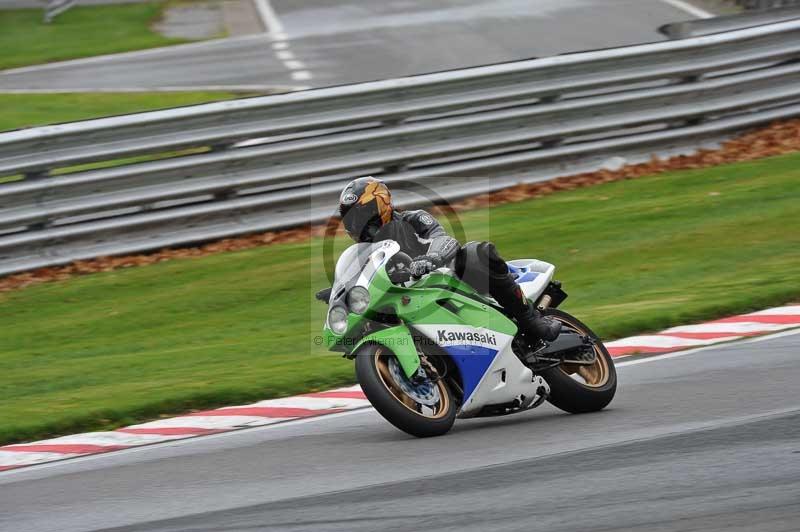 Motorcycle action photographs;Trackday digital images;event digital images;eventdigitalimages;no limits trackday;oulton park;oulton park circuit cheshire;oulton park photographs;peter wileman photography;trackday;trackday photos