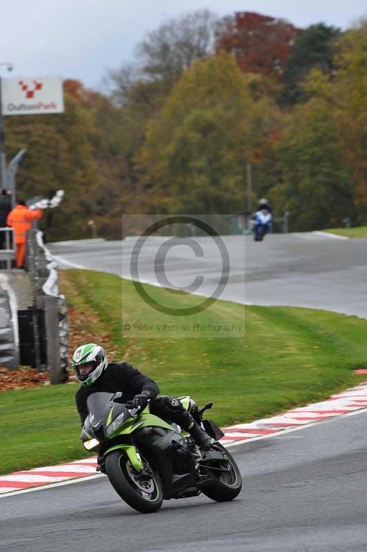 Motorcycle action photographs;Trackday digital images;event digital images;eventdigitalimages;no limits trackday;oulton park;oulton park circuit cheshire;oulton park photographs;peter wileman photography;trackday;trackday photos