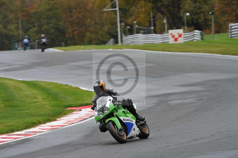 Motorcycle action photographs;Trackday digital images;event digital images;eventdigitalimages;no limits trackday;oulton park;oulton park circuit cheshire;oulton park photographs;peter wileman photography;trackday;trackday photos