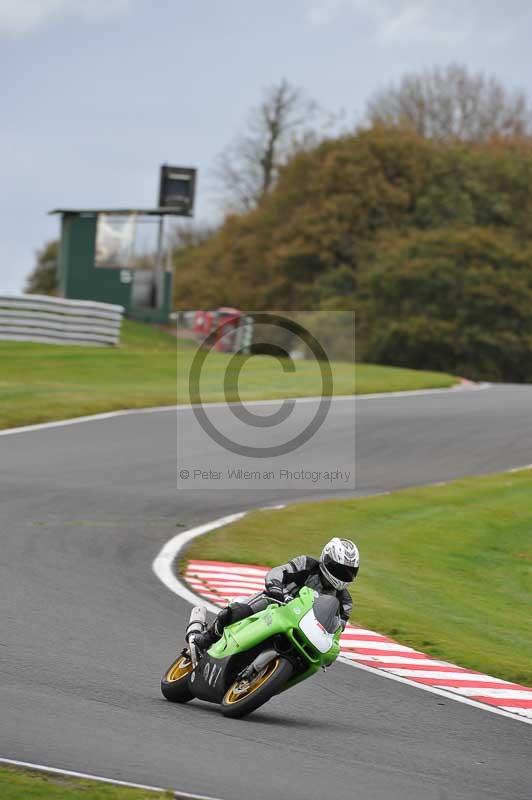 Motorcycle action photographs;Trackday digital images;event digital images;eventdigitalimages;no limits trackday;oulton park;oulton park circuit cheshire;oulton park photographs;peter wileman photography;trackday;trackday photos
