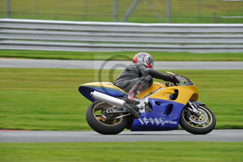 Motorcycle action photographs;Trackday digital images;event digital images;eventdigitalimages;no limits trackday;oulton park;oulton park circuit cheshire;oulton park photographs;peter wileman photography;trackday;trackday photos