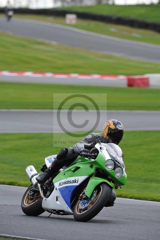 Motorcycle action photographs;Trackday digital images;event digital images;eventdigitalimages;no limits trackday;oulton park;oulton park circuit cheshire;oulton park photographs;peter wileman photography;trackday;trackday photos
