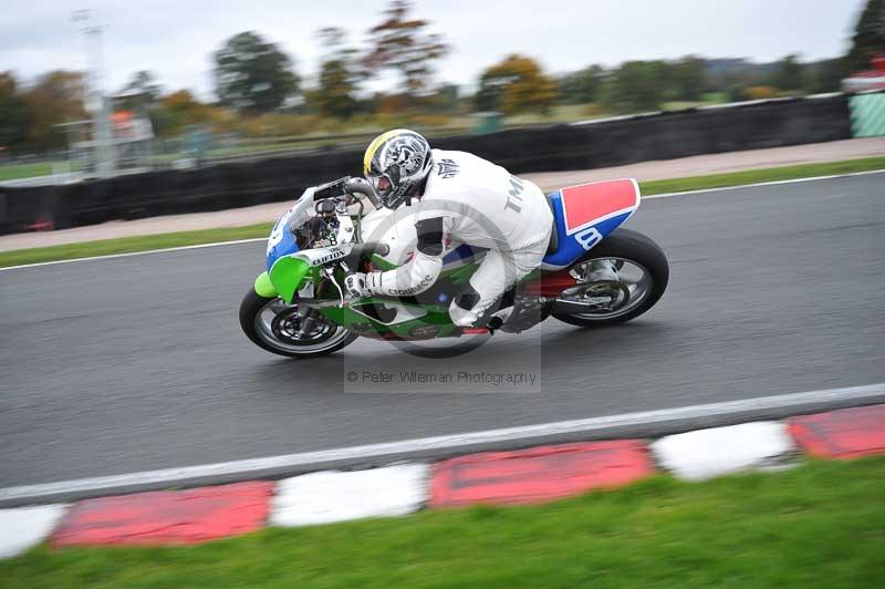 Motorcycle action photographs;Trackday digital images;event digital images;eventdigitalimages;no limits trackday;oulton park;oulton park circuit cheshire;oulton park photographs;peter wileman photography;trackday;trackday photos