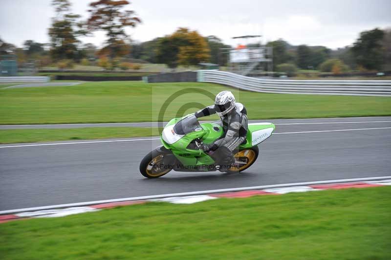 Motorcycle action photographs;Trackday digital images;event digital images;eventdigitalimages;no limits trackday;oulton park;oulton park circuit cheshire;oulton park photographs;peter wileman photography;trackday;trackday photos