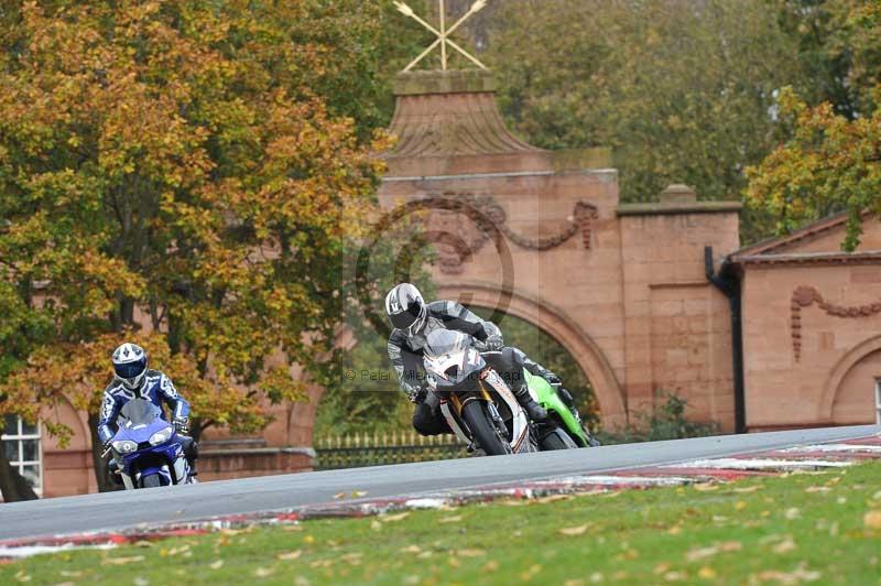 Motorcycle action photographs;Trackday digital images;event digital images;eventdigitalimages;no limits trackday;oulton park;oulton park circuit cheshire;oulton park photographs;peter wileman photography;trackday;trackday photos