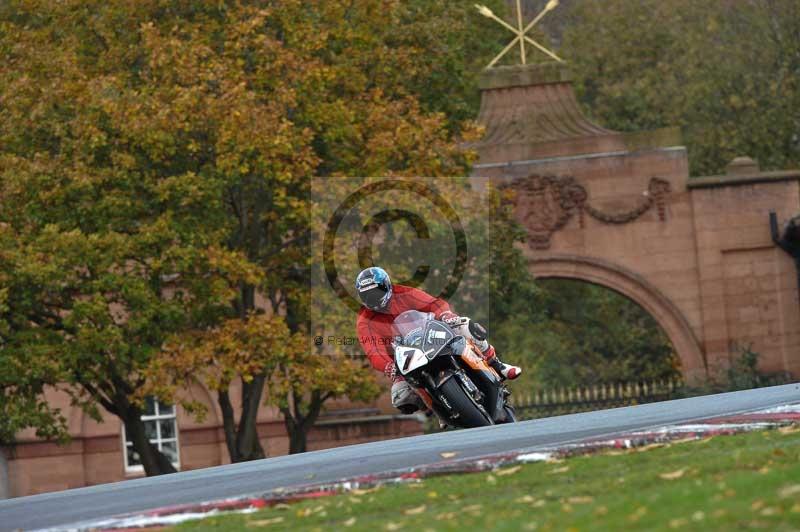 Motorcycle action photographs;Trackday digital images;event digital images;eventdigitalimages;no limits trackday;oulton park;oulton park circuit cheshire;oulton park photographs;peter wileman photography;trackday;trackday photos