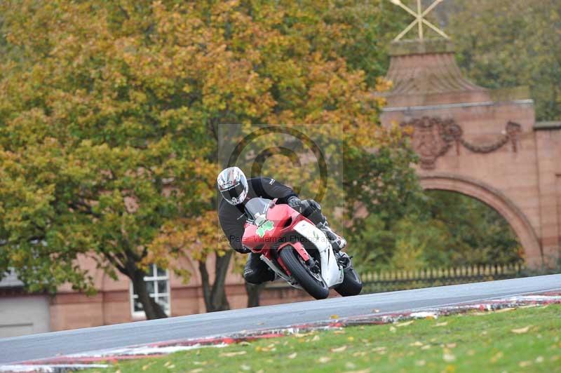 Motorcycle action photographs;Trackday digital images;event digital images;eventdigitalimages;no limits trackday;oulton park;oulton park circuit cheshire;oulton park photographs;peter wileman photography;trackday;trackday photos