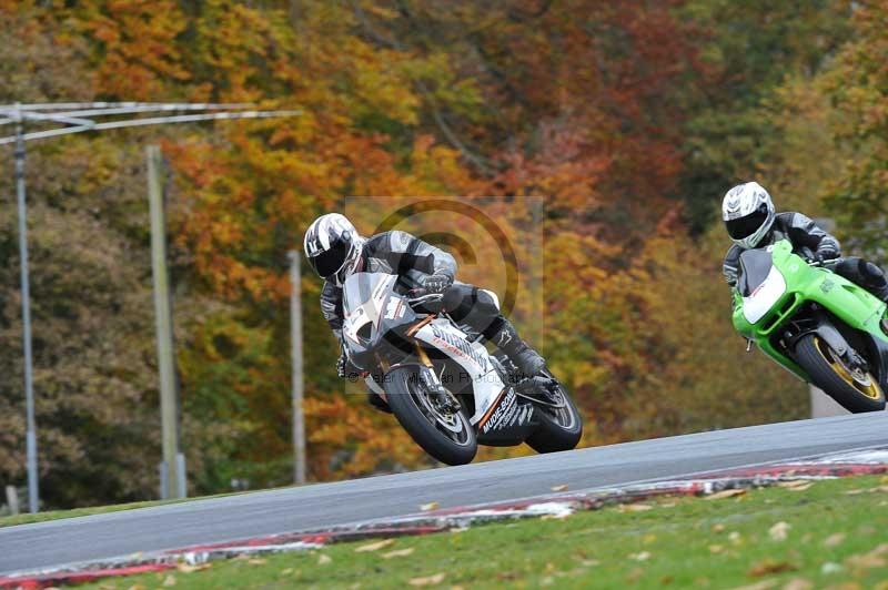 Motorcycle action photographs;Trackday digital images;event digital images;eventdigitalimages;no limits trackday;oulton park;oulton park circuit cheshire;oulton park photographs;peter wileman photography;trackday;trackday photos