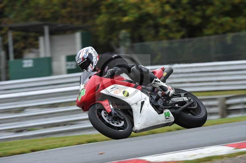Motorcycle action photographs;Trackday digital images;event digital images;eventdigitalimages;no limits trackday;oulton park;oulton park circuit cheshire;oulton park photographs;peter wileman photography;trackday;trackday photos