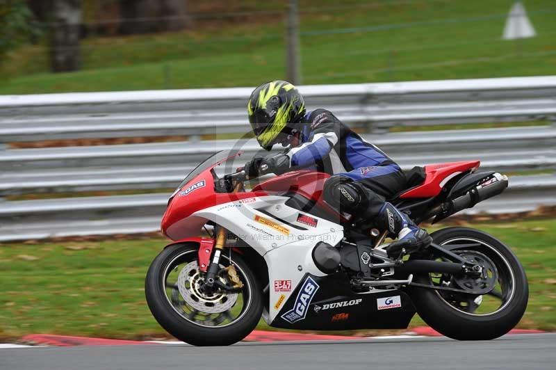Motorcycle action photographs;Trackday digital images;event digital images;eventdigitalimages;no limits trackday;oulton park;oulton park circuit cheshire;oulton park photographs;peter wileman photography;trackday;trackday photos
