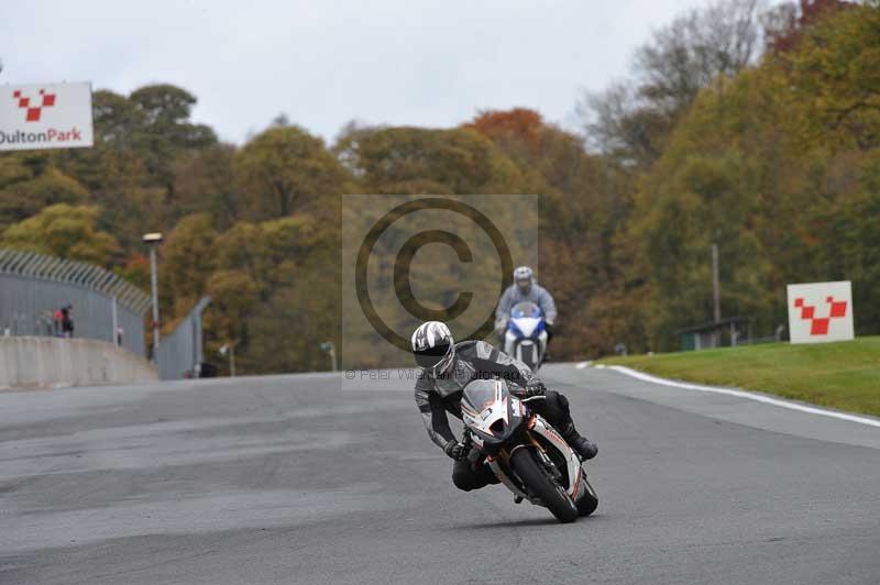 Motorcycle action photographs;Trackday digital images;event digital images;eventdigitalimages;no limits trackday;oulton park;oulton park circuit cheshire;oulton park photographs;peter wileman photography;trackday;trackday photos