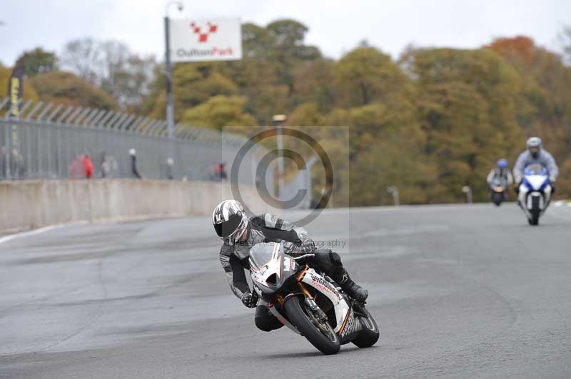 Motorcycle action photographs;Trackday digital images;event digital images;eventdigitalimages;no limits trackday;oulton park;oulton park circuit cheshire;oulton park photographs;peter wileman photography;trackday;trackday photos