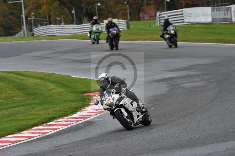 Motorcycle action photographs;Trackday digital images;event digital images;eventdigitalimages;no limits trackday;oulton park;oulton park circuit cheshire;oulton park photographs;peter wileman photography;trackday;trackday photos