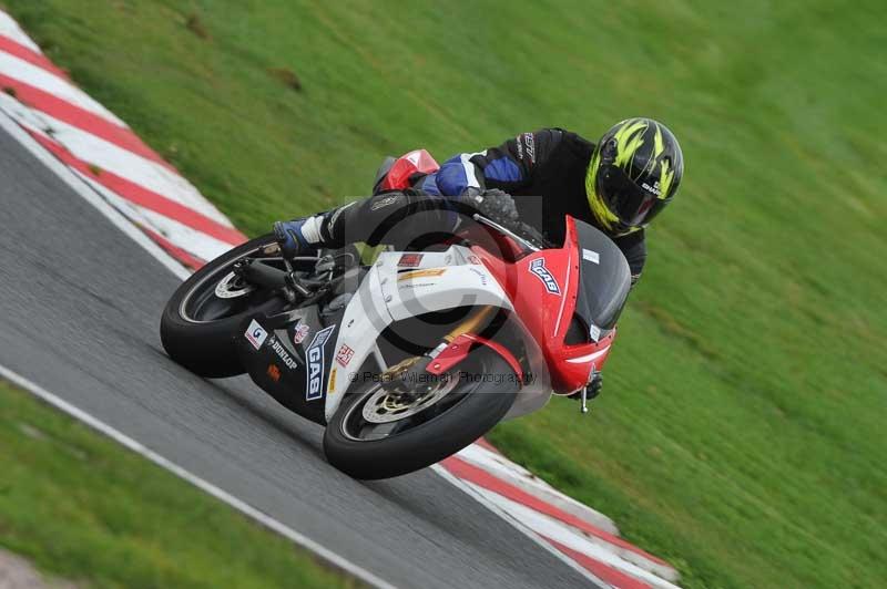 Motorcycle action photographs;Trackday digital images;event digital images;eventdigitalimages;no limits trackday;oulton park;oulton park circuit cheshire;oulton park photographs;peter wileman photography;trackday;trackday photos