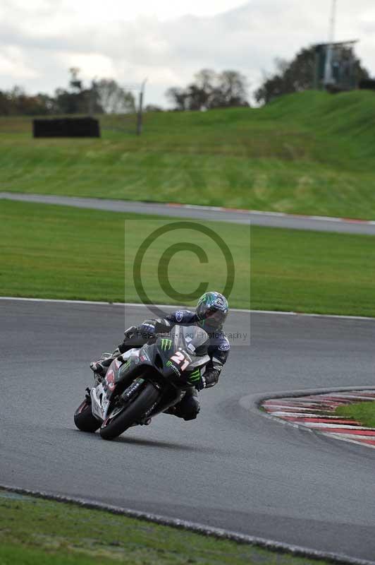 Motorcycle action photographs;Trackday digital images;event digital images;eventdigitalimages;no limits trackday;oulton park;oulton park circuit cheshire;oulton park photographs;peter wileman photography;trackday;trackday photos