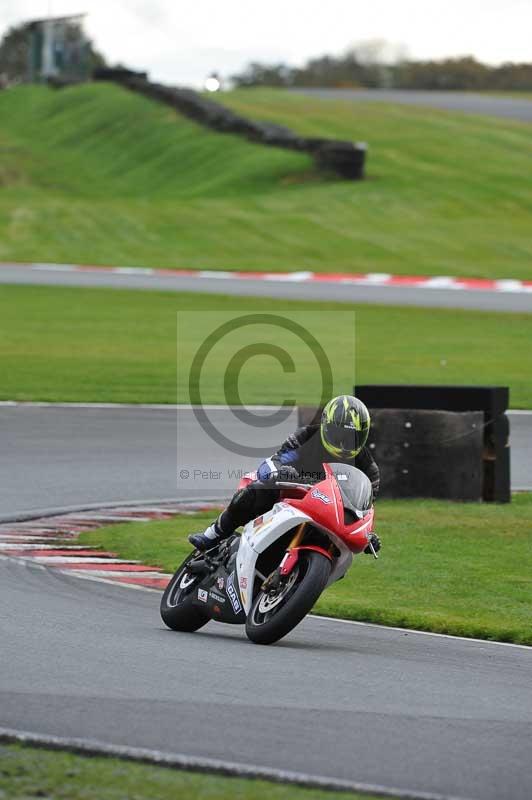 Motorcycle action photographs;Trackday digital images;event digital images;eventdigitalimages;no limits trackday;oulton park;oulton park circuit cheshire;oulton park photographs;peter wileman photography;trackday;trackday photos