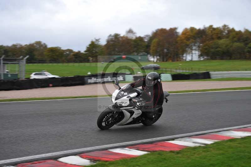 Motorcycle action photographs;Trackday digital images;event digital images;eventdigitalimages;no limits trackday;oulton park;oulton park circuit cheshire;oulton park photographs;peter wileman photography;trackday;trackday photos