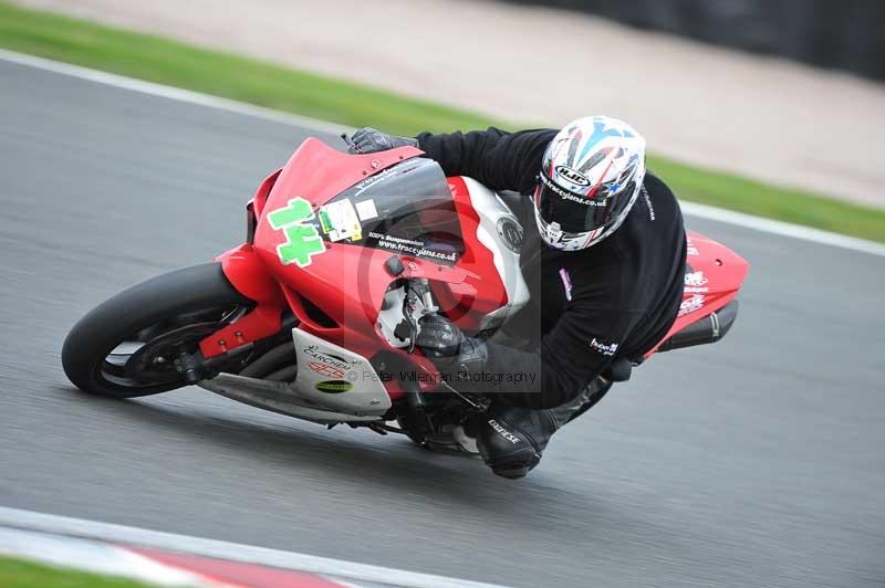 Motorcycle action photographs;Trackday digital images;event digital images;eventdigitalimages;no limits trackday;oulton park;oulton park circuit cheshire;oulton park photographs;peter wileman photography;trackday;trackday photos