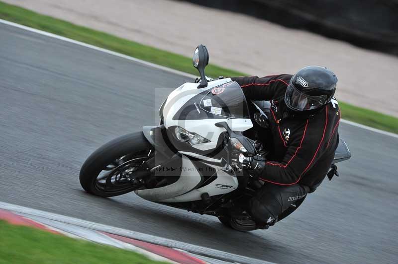 Motorcycle action photographs;Trackday digital images;event digital images;eventdigitalimages;no limits trackday;oulton park;oulton park circuit cheshire;oulton park photographs;peter wileman photography;trackday;trackday photos