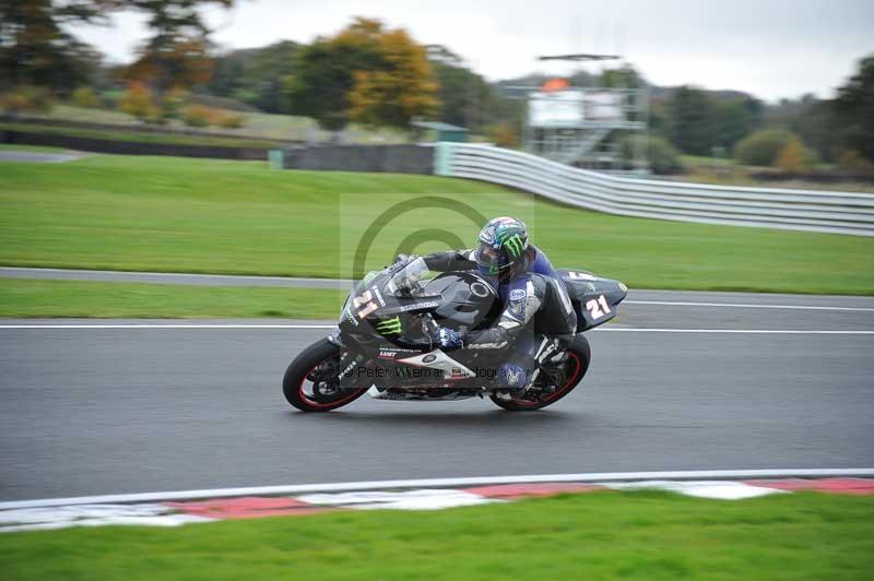 Motorcycle action photographs;Trackday digital images;event digital images;eventdigitalimages;no limits trackday;oulton park;oulton park circuit cheshire;oulton park photographs;peter wileman photography;trackday;trackday photos