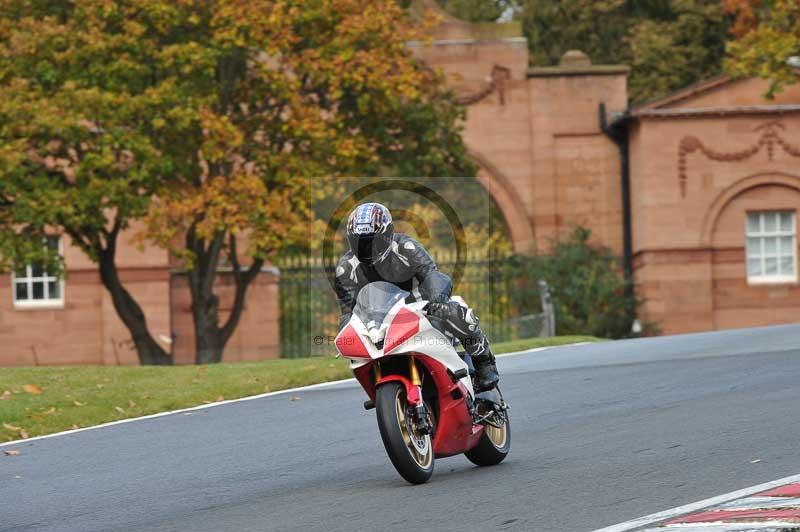 Motorcycle action photographs;Trackday digital images;event digital images;eventdigitalimages;no limits trackday;oulton park;oulton park circuit cheshire;oulton park photographs;peter wileman photography;trackday;trackday photos