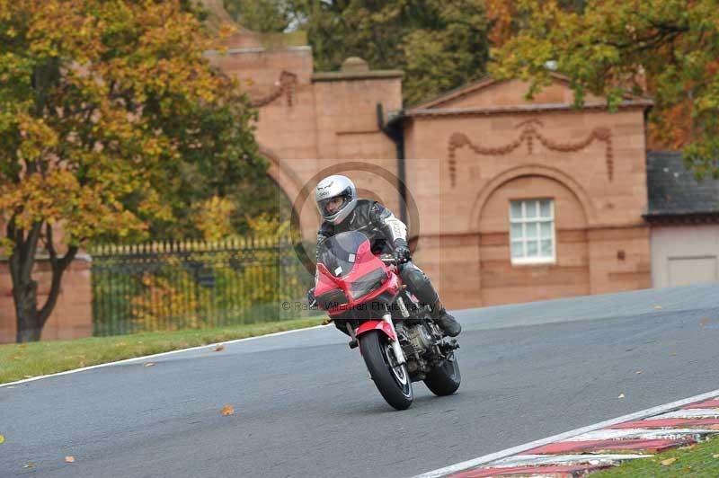 Motorcycle action photographs;Trackday digital images;event digital images;eventdigitalimages;no limits trackday;oulton park;oulton park circuit cheshire;oulton park photographs;peter wileman photography;trackday;trackday photos