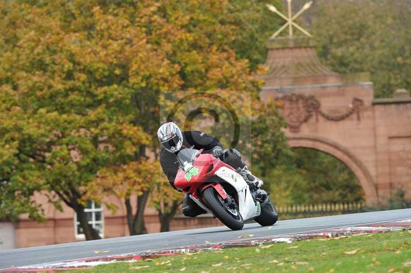 Motorcycle action photographs;Trackday digital images;event digital images;eventdigitalimages;no limits trackday;oulton park;oulton park circuit cheshire;oulton park photographs;peter wileman photography;trackday;trackday photos