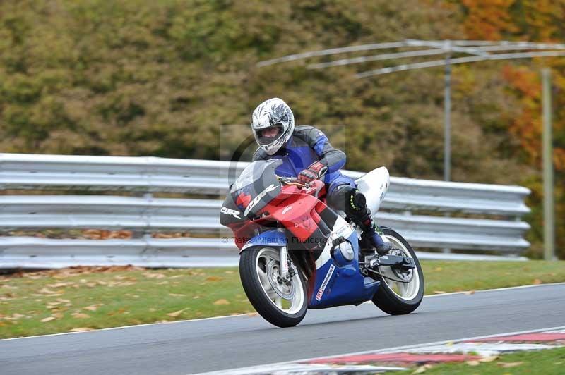 Motorcycle action photographs;Trackday digital images;event digital images;eventdigitalimages;no limits trackday;oulton park;oulton park circuit cheshire;oulton park photographs;peter wileman photography;trackday;trackday photos