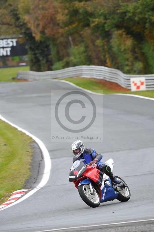 Motorcycle action photographs;Trackday digital images;event digital images;eventdigitalimages;no limits trackday;oulton park;oulton park circuit cheshire;oulton park photographs;peter wileman photography;trackday;trackday photos