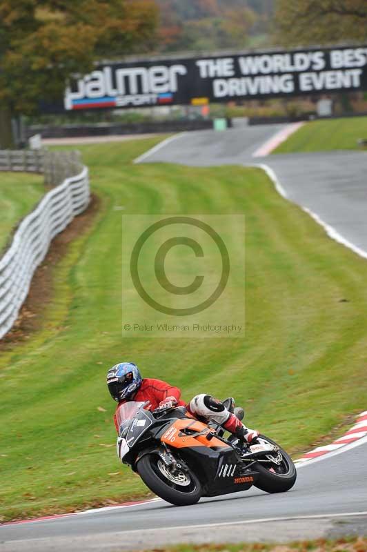 Motorcycle action photographs;Trackday digital images;event digital images;eventdigitalimages;no limits trackday;oulton park;oulton park circuit cheshire;oulton park photographs;peter wileman photography;trackday;trackday photos