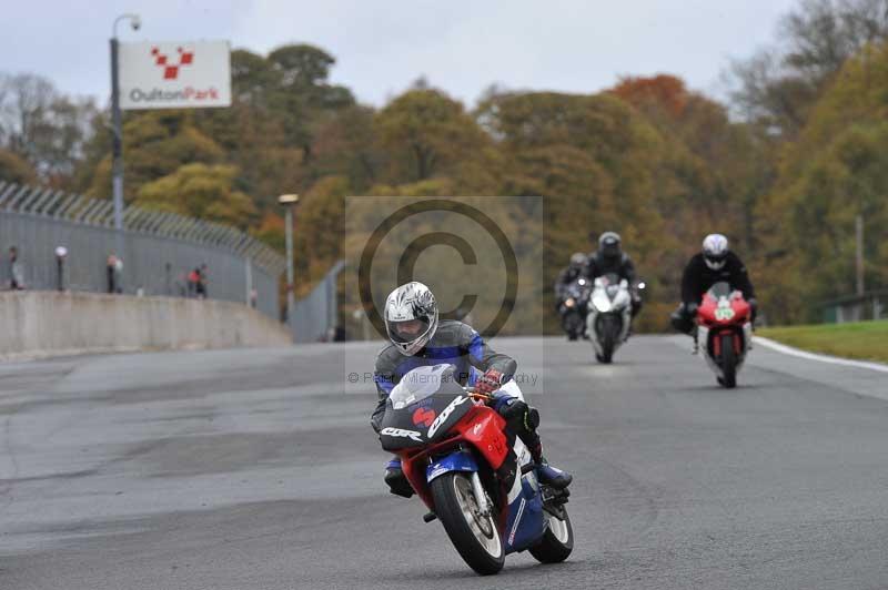 Motorcycle action photographs;Trackday digital images;event digital images;eventdigitalimages;no limits trackday;oulton park;oulton park circuit cheshire;oulton park photographs;peter wileman photography;trackday;trackday photos