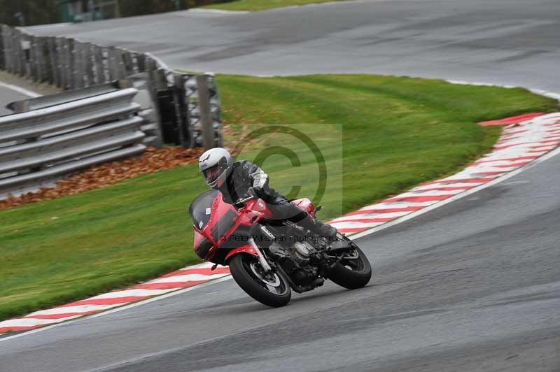 Motorcycle action photographs;Trackday digital images;event digital images;eventdigitalimages;no limits trackday;oulton park;oulton park circuit cheshire;oulton park photographs;peter wileman photography;trackday;trackday photos