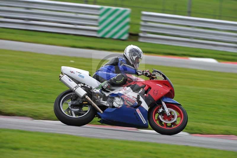 Motorcycle action photographs;Trackday digital images;event digital images;eventdigitalimages;no limits trackday;oulton park;oulton park circuit cheshire;oulton park photographs;peter wileman photography;trackday;trackday photos