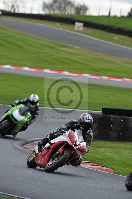 Motorcycle action photographs;Trackday digital images;event digital images;eventdigitalimages;no limits trackday;oulton park;oulton park circuit cheshire;oulton park photographs;peter wileman photography;trackday;trackday photos