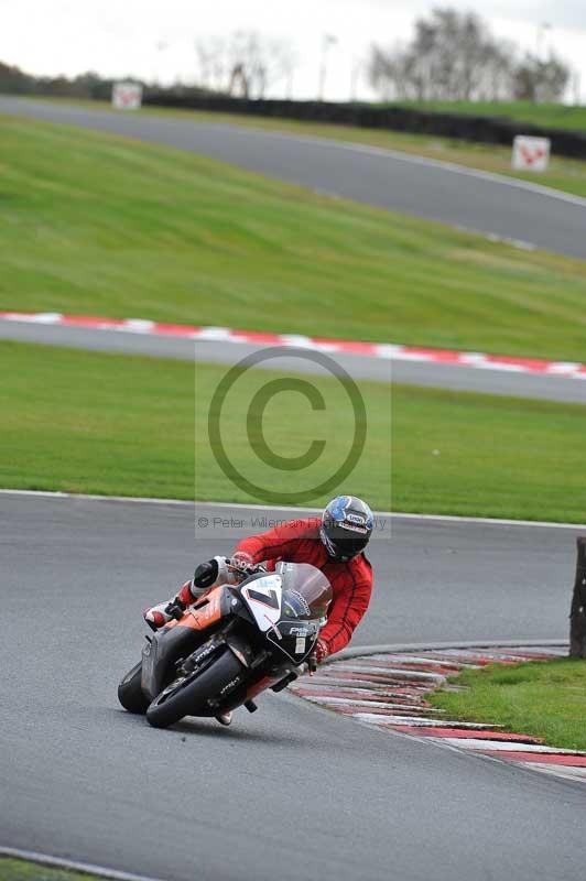 Motorcycle action photographs;Trackday digital images;event digital images;eventdigitalimages;no limits trackday;oulton park;oulton park circuit cheshire;oulton park photographs;peter wileman photography;trackday;trackday photos