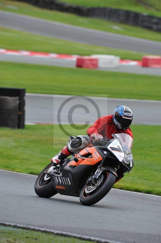 Motorcycle action photographs;Trackday digital images;event digital images;eventdigitalimages;no limits trackday;oulton park;oulton park circuit cheshire;oulton park photographs;peter wileman photography;trackday;trackday photos