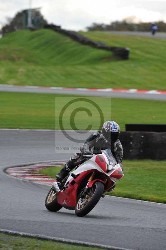 Motorcycle action photographs;Trackday digital images;event digital images;eventdigitalimages;no limits trackday;oulton park;oulton park circuit cheshire;oulton park photographs;peter wileman photography;trackday;trackday photos