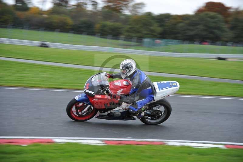 Motorcycle action photographs;Trackday digital images;event digital images;eventdigitalimages;no limits trackday;oulton park;oulton park circuit cheshire;oulton park photographs;peter wileman photography;trackday;trackday photos