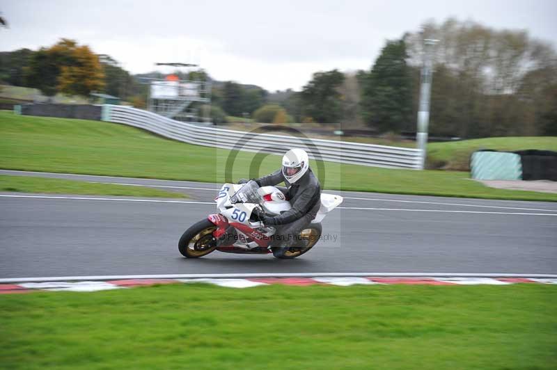 Motorcycle action photographs;Trackday digital images;event digital images;eventdigitalimages;no limits trackday;oulton park;oulton park circuit cheshire;oulton park photographs;peter wileman photography;trackday;trackday photos