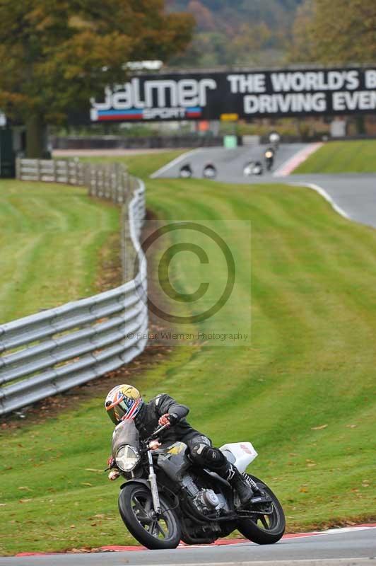 Motorcycle action photographs;Trackday digital images;event digital images;eventdigitalimages;no limits trackday;oulton park;oulton park circuit cheshire;oulton park photographs;peter wileman photography;trackday;trackday photos