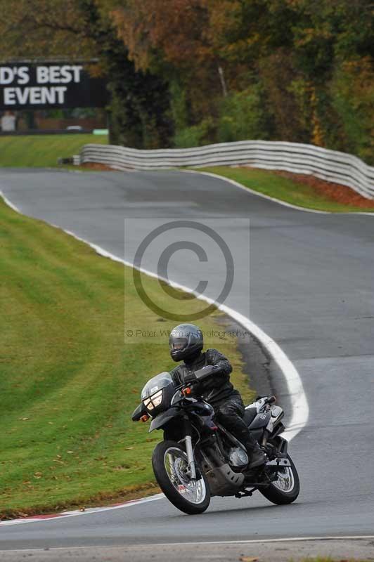 Motorcycle action photographs;Trackday digital images;event digital images;eventdigitalimages;no limits trackday;oulton park;oulton park circuit cheshire;oulton park photographs;peter wileman photography;trackday;trackday photos