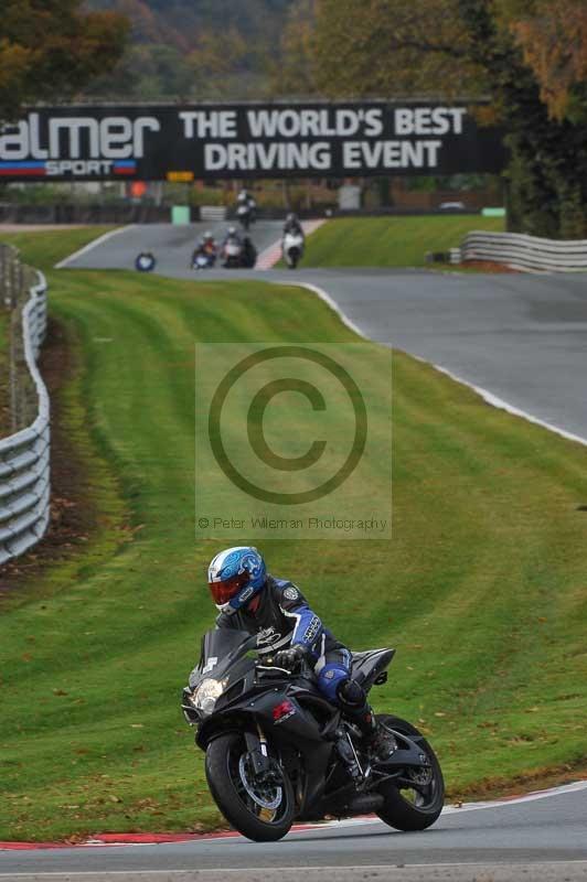 Motorcycle action photographs;Trackday digital images;event digital images;eventdigitalimages;no limits trackday;oulton park;oulton park circuit cheshire;oulton park photographs;peter wileman photography;trackday;trackday photos