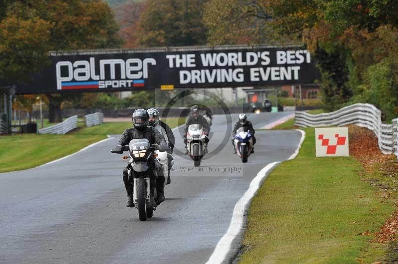 Motorcycle action photographs;Trackday digital images;event digital images;eventdigitalimages;no limits trackday;oulton park;oulton park circuit cheshire;oulton park photographs;peter wileman photography;trackday;trackday photos