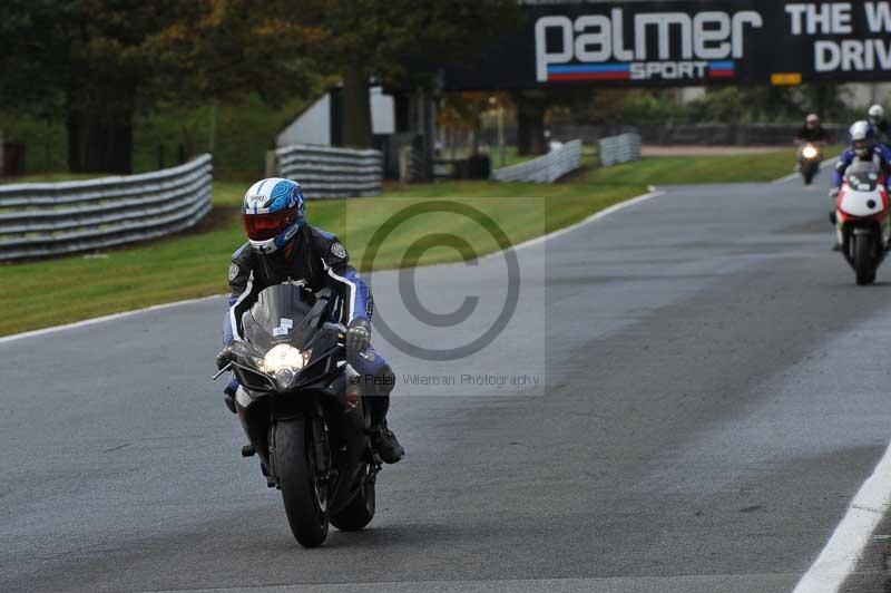 Motorcycle action photographs;Trackday digital images;event digital images;eventdigitalimages;no limits trackday;oulton park;oulton park circuit cheshire;oulton park photographs;peter wileman photography;trackday;trackday photos