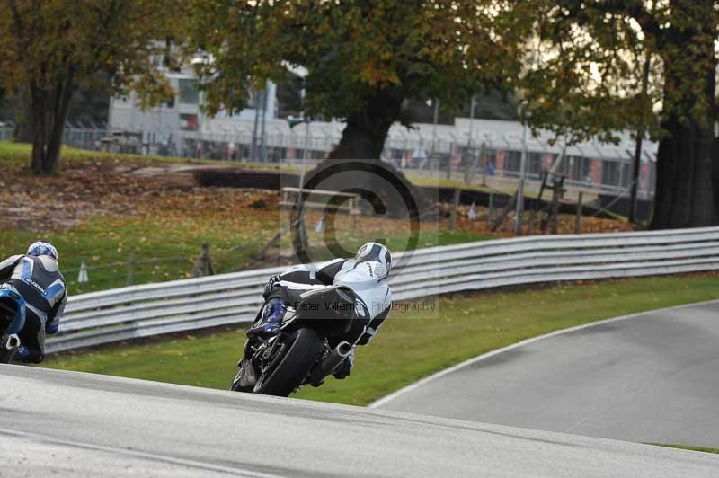 Motorcycle action photographs;Trackday digital images;event digital images;eventdigitalimages;no limits trackday;oulton park;oulton park circuit cheshire;oulton park photographs;peter wileman photography;trackday;trackday photos