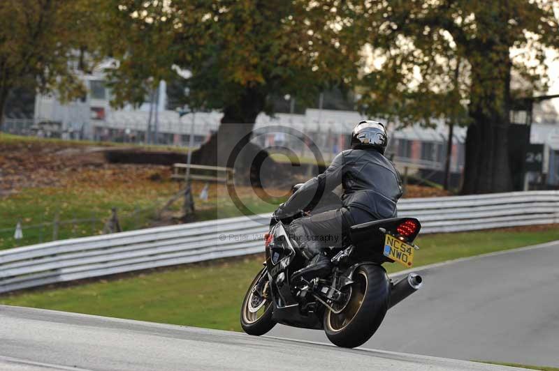 Motorcycle action photographs;Trackday digital images;event digital images;eventdigitalimages;no limits trackday;oulton park;oulton park circuit cheshire;oulton park photographs;peter wileman photography;trackday;trackday photos
