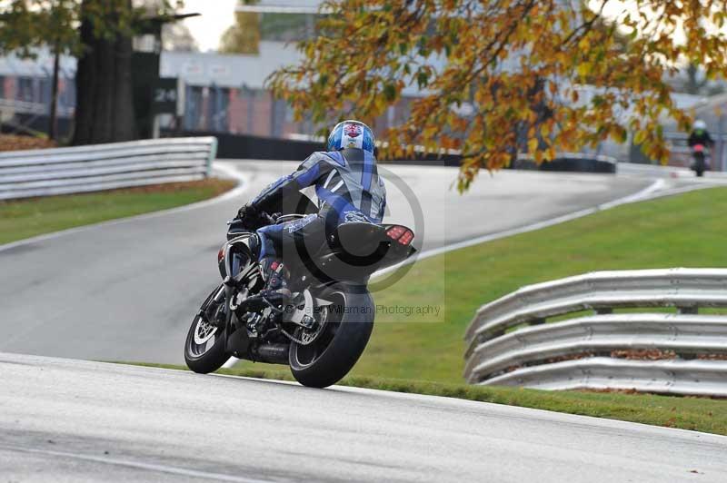 Motorcycle action photographs;Trackday digital images;event digital images;eventdigitalimages;no limits trackday;oulton park;oulton park circuit cheshire;oulton park photographs;peter wileman photography;trackday;trackday photos