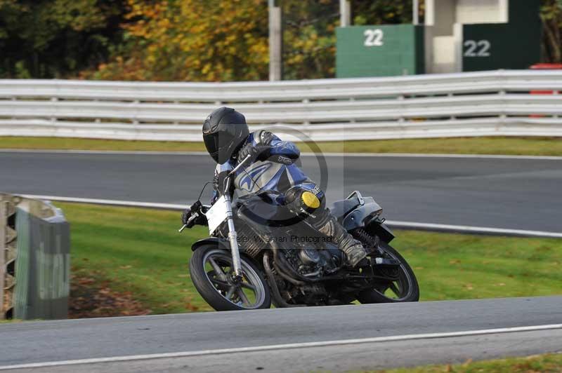 Motorcycle action photographs;Trackday digital images;event digital images;eventdigitalimages;no limits trackday;oulton park;oulton park circuit cheshire;oulton park photographs;peter wileman photography;trackday;trackday photos