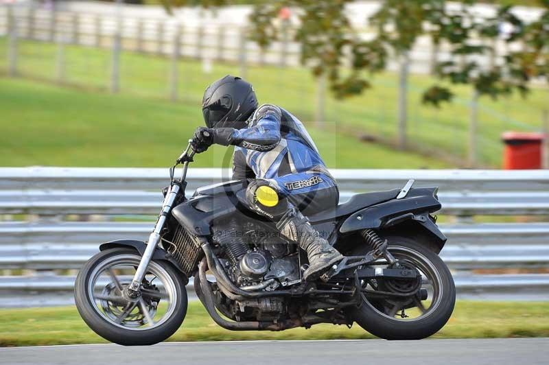 Motorcycle action photographs;Trackday digital images;event digital images;eventdigitalimages;no limits trackday;oulton park;oulton park circuit cheshire;oulton park photographs;peter wileman photography;trackday;trackday photos